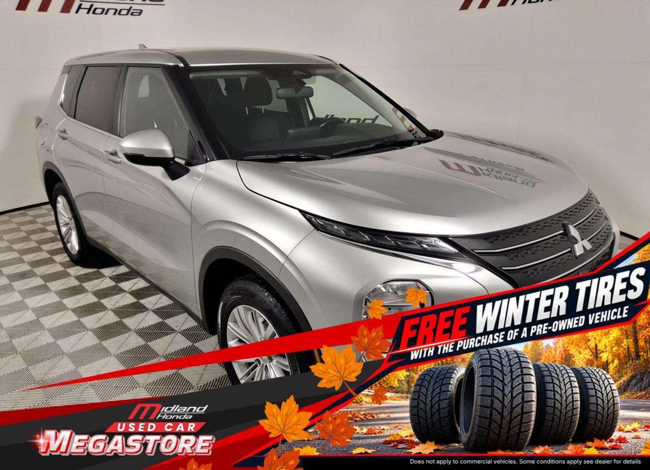 2024 Mitsubishi Outlander ES Photo