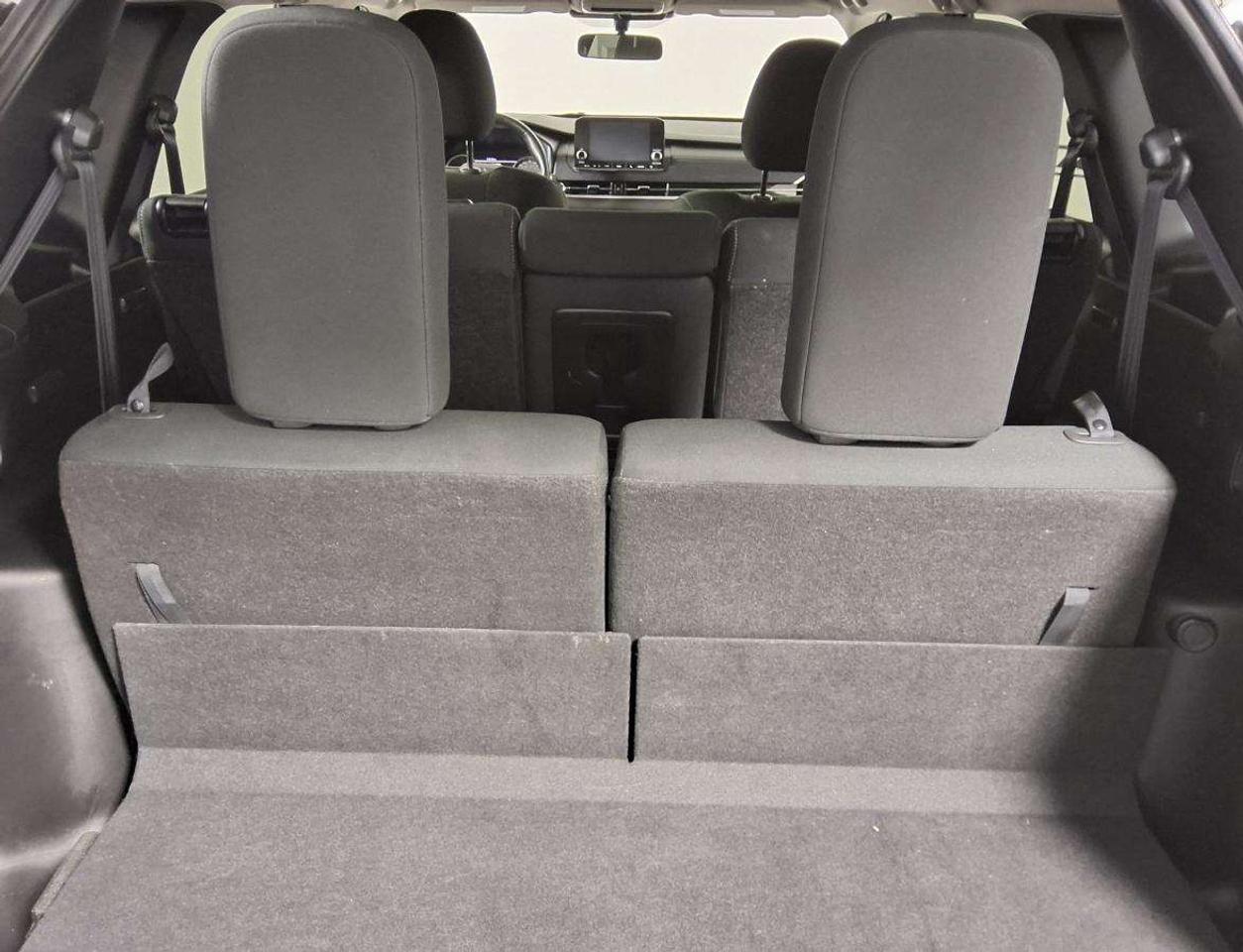 2024 Mitsubishi Outlander ES Photo
