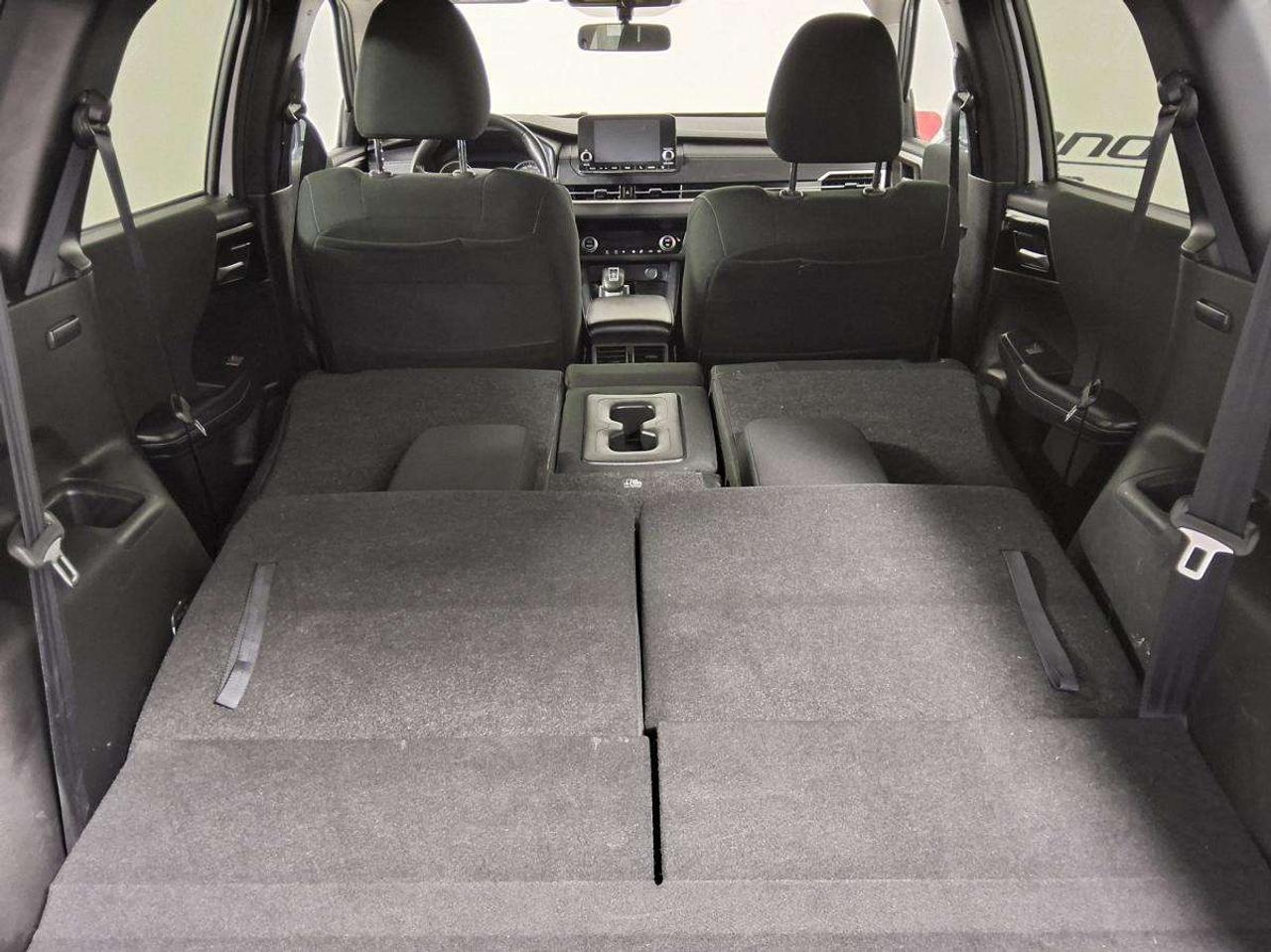 2024 Mitsubishi Outlander ES Photo