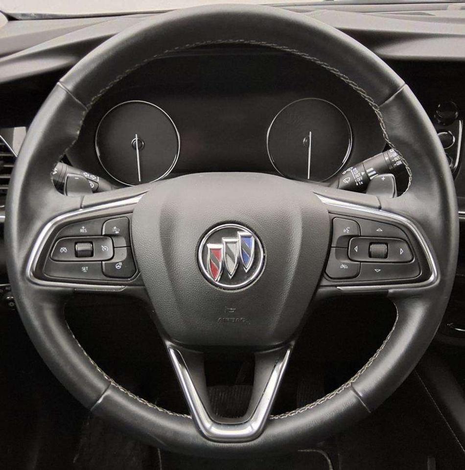 2023 Buick Envision Essence Photo