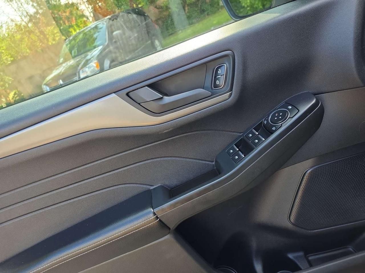 2024 Ford Escape Active * NO ACCIDENTS / CARPLAY / CAMERA / DRIVER ASSIST / HEATED SEATS Photo