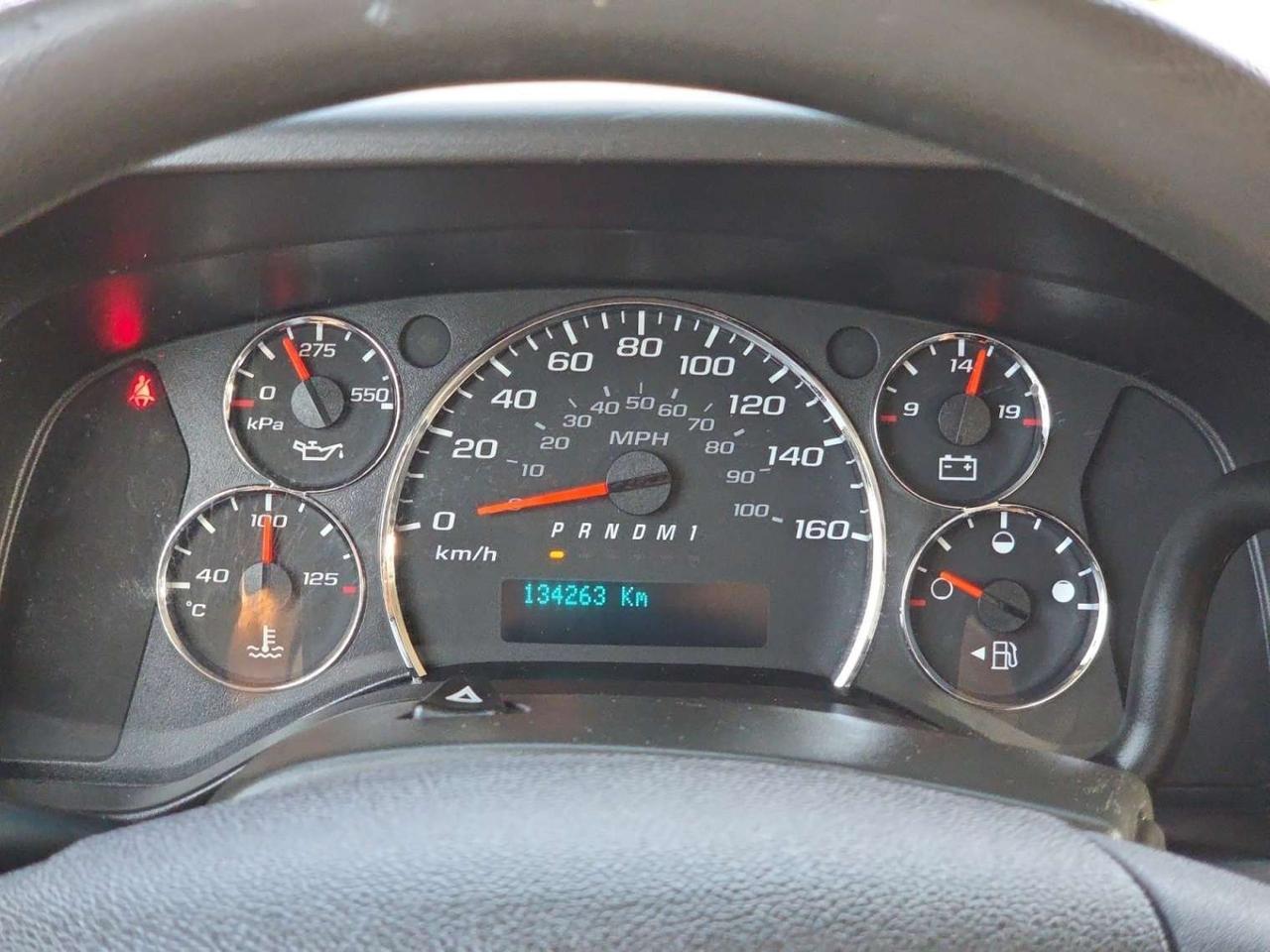 2018 GMC Savana 2500 135 * NO ACCIDENTS / CAMERA / CRUISE CONTROL / LOW KM Photo