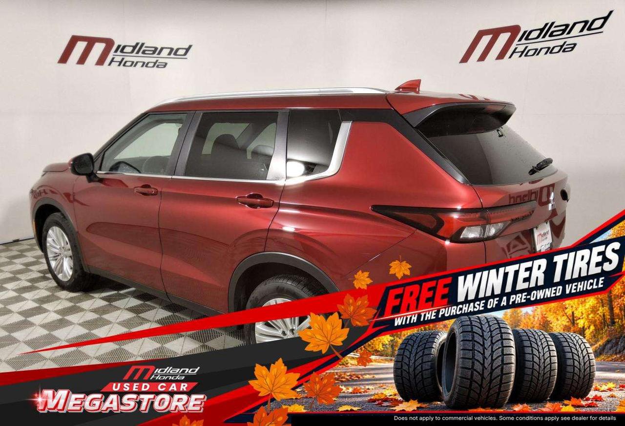 2024 Mitsubishi Outlander SE Photo