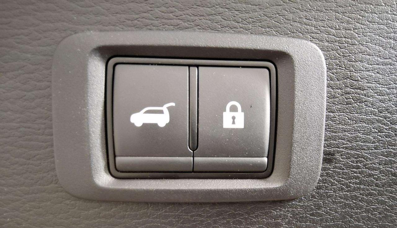 2024 Mitsubishi Outlander SE Photo
