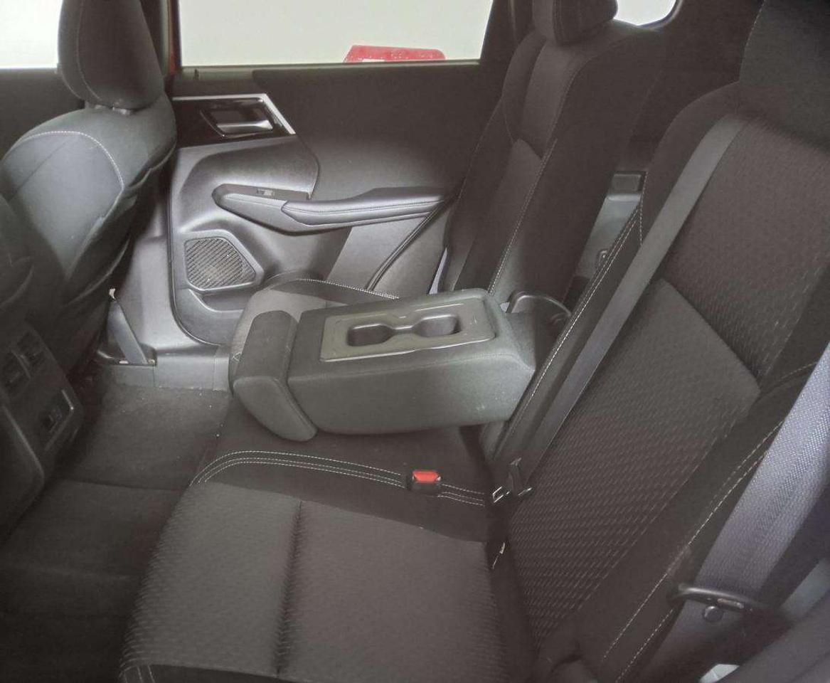 2024 Mitsubishi Outlander SE Photo
