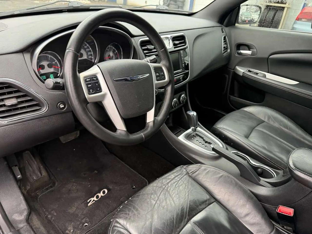 2012 Chrysler 200 Limited *CERTIFIED* Photo