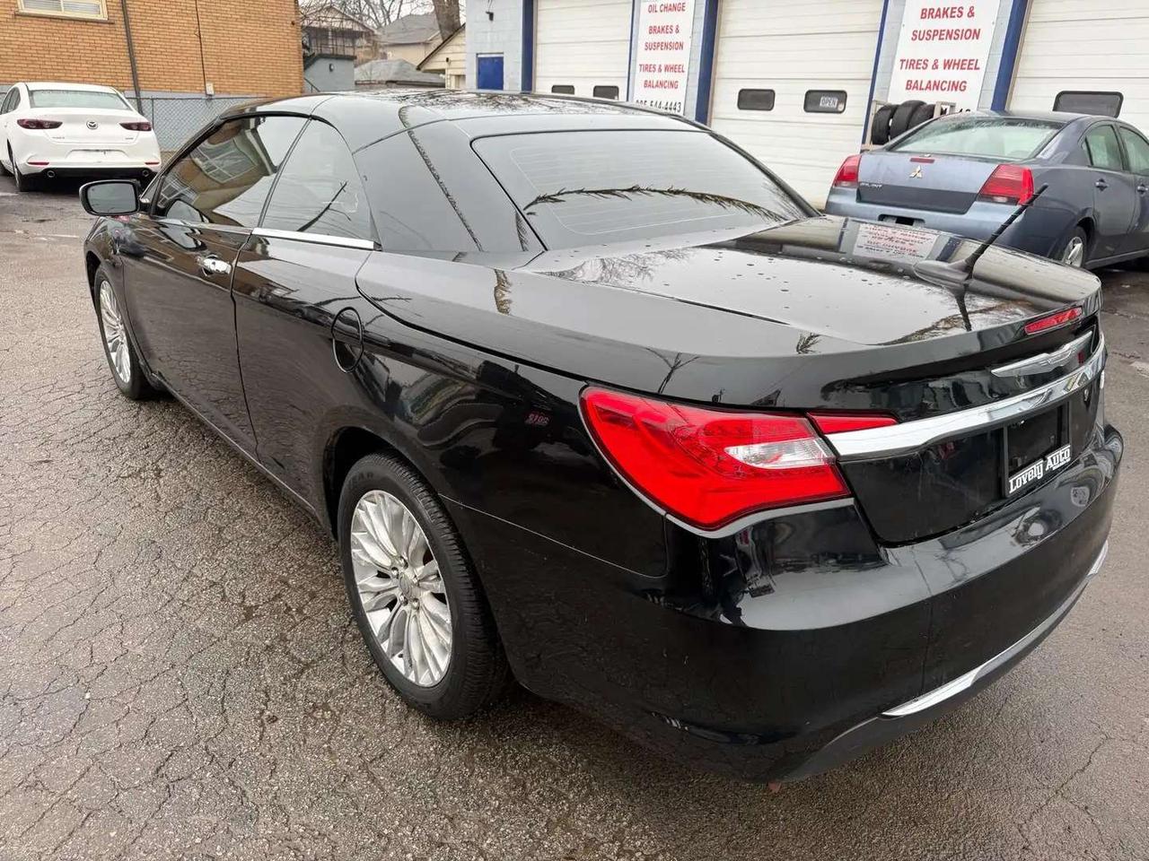 2012 Chrysler 200 Limited *CERTIFIED* Photo