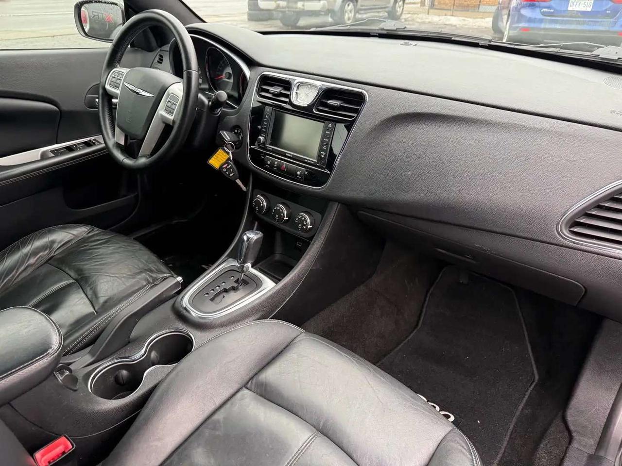 2012 Chrysler 200 Limited *CERTIFIED* Photo