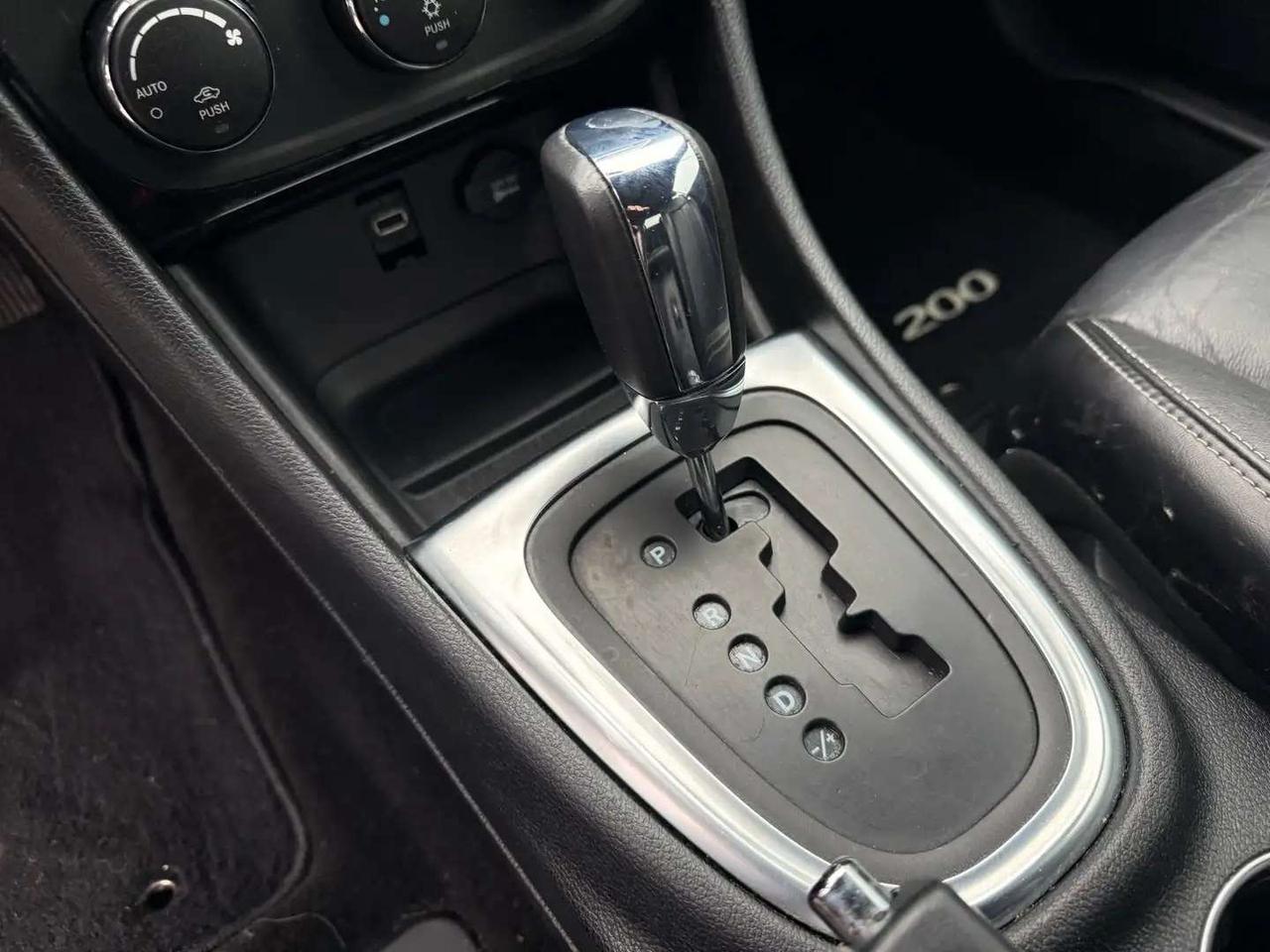 2012 Chrysler 200 Limited *CERTIFIED* Photo