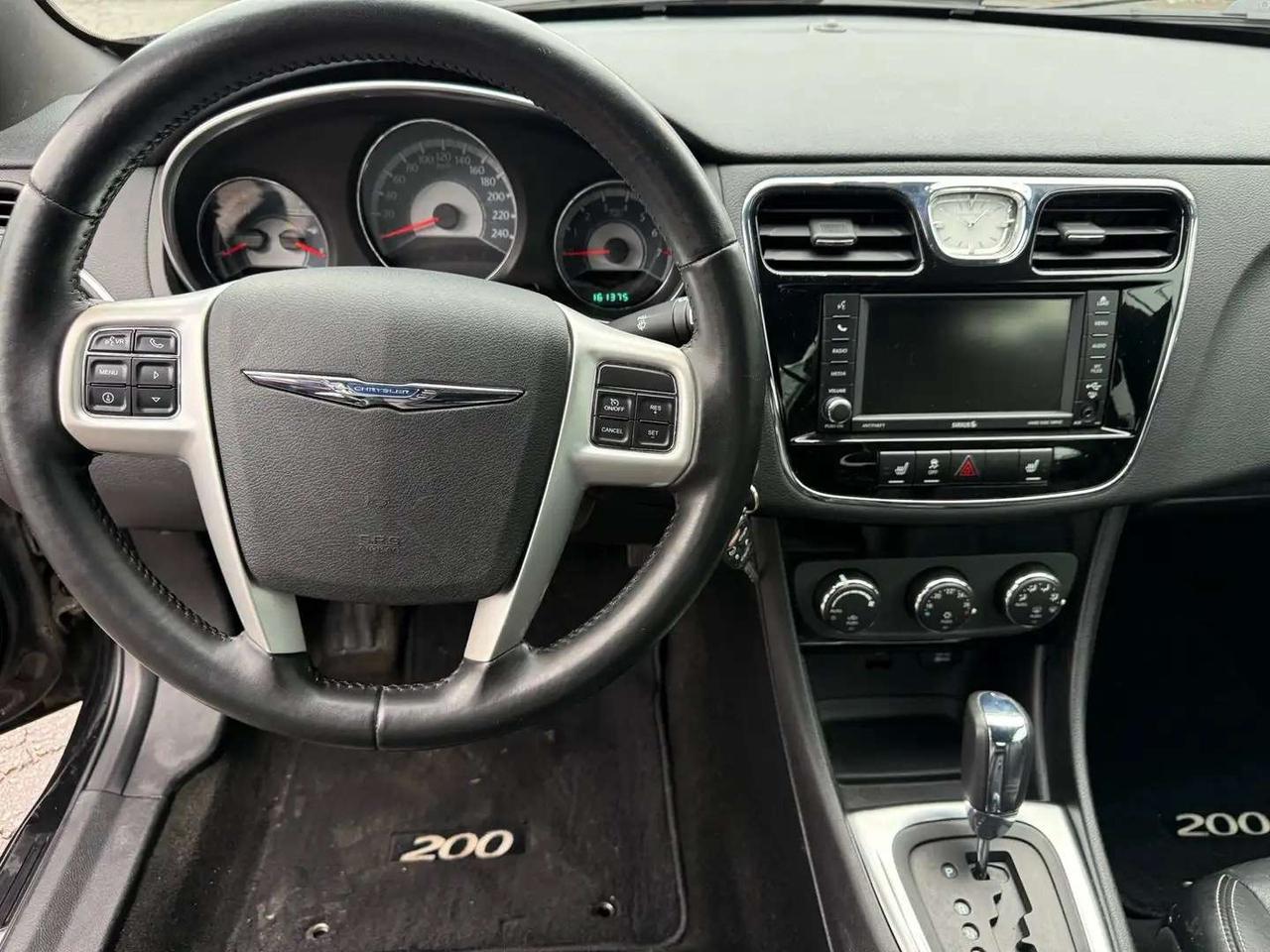 2012 Chrysler 200 Limited *CERTIFIED* Photo