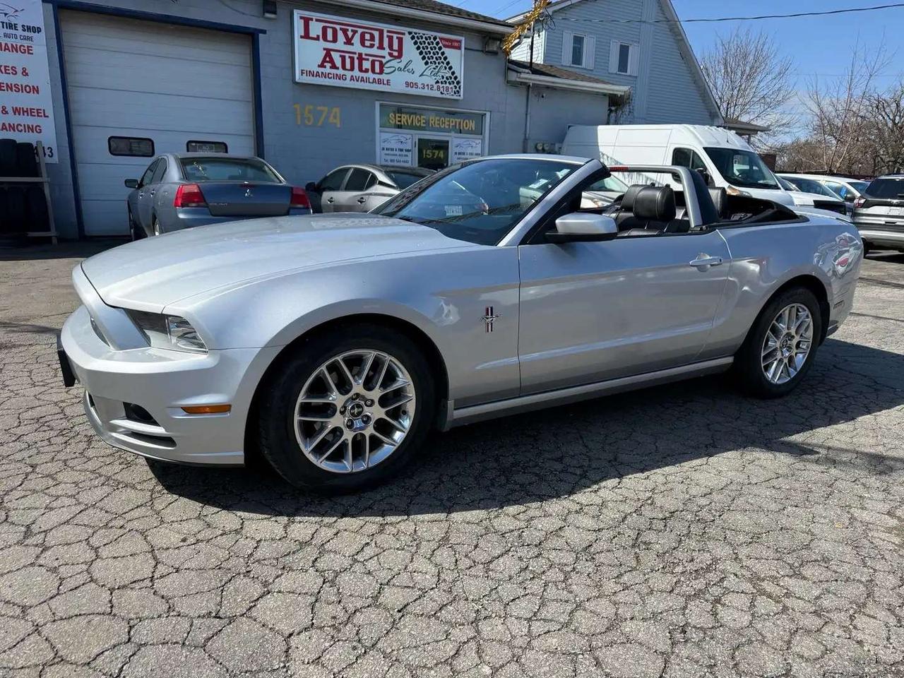 2013 Ford Mustang Premium CONVERTIBLE *Certified* Photo