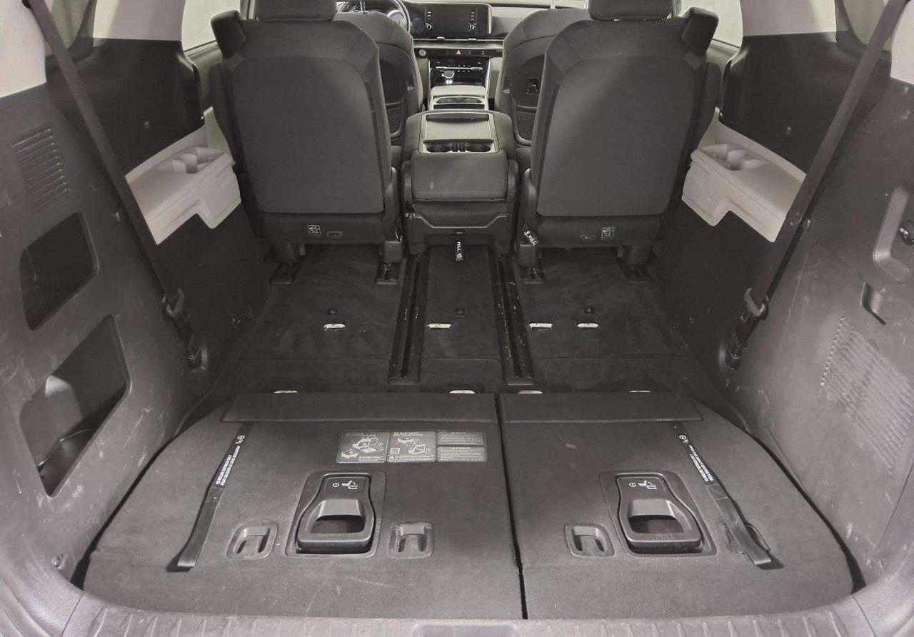 2024 Kia Carnival LX Photo