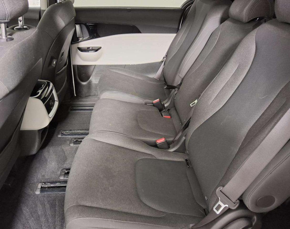 2024 Kia Carnival LX Photo