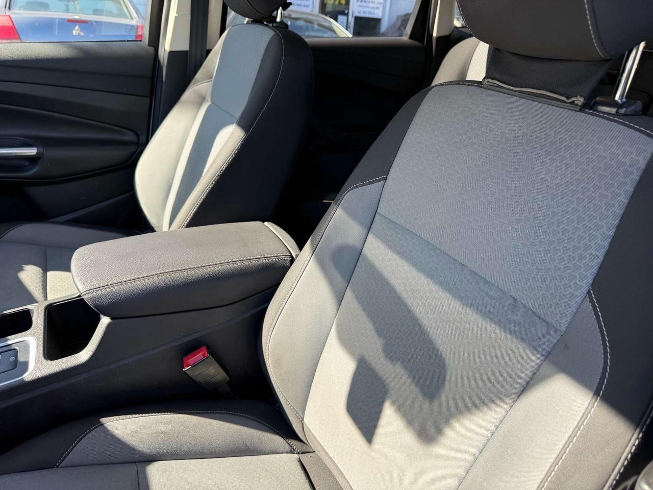 2018 Ford Escape SE *CERTIFIED* Photo