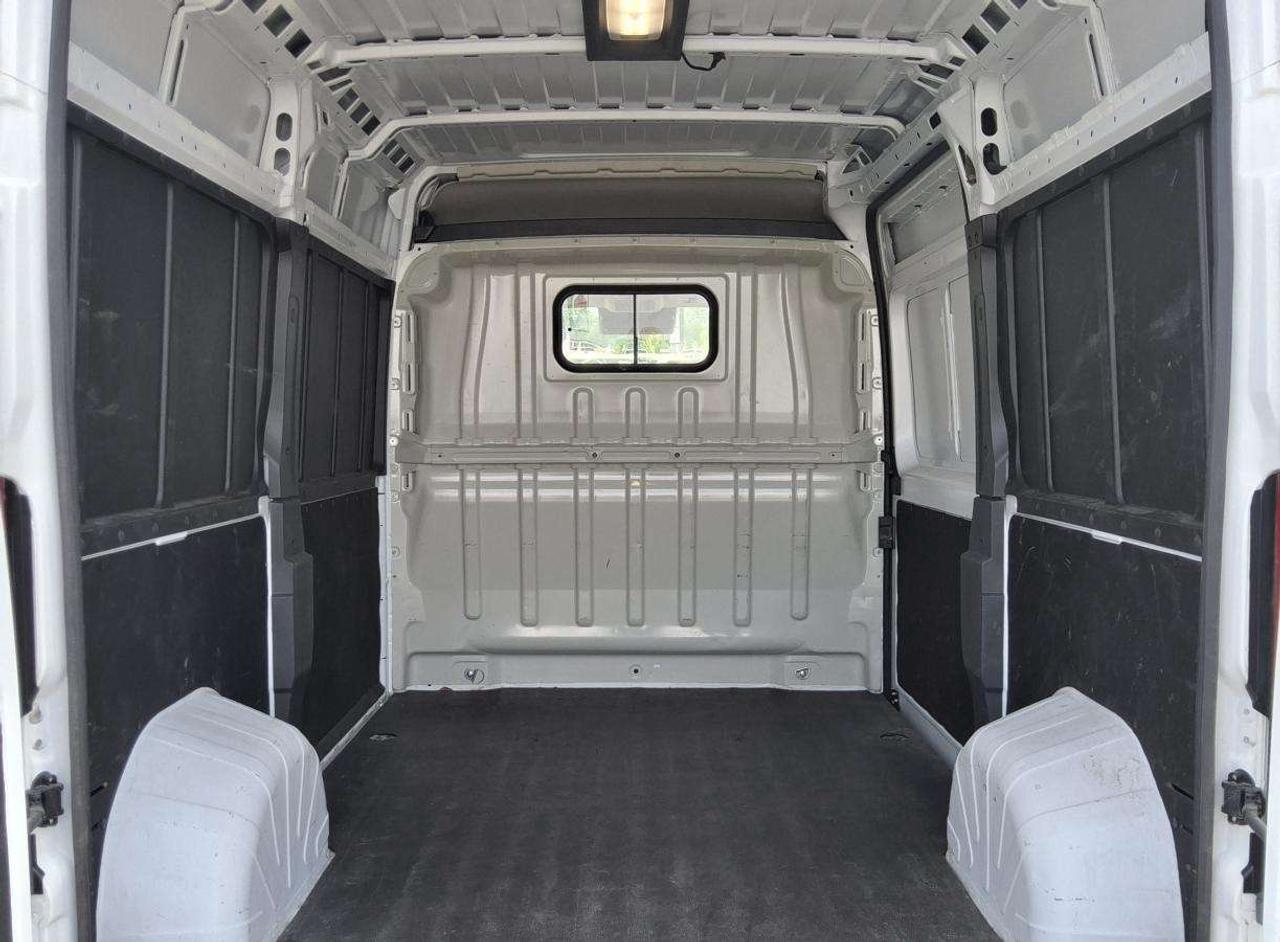 2025 RAM ProMaster Tradesman Photo