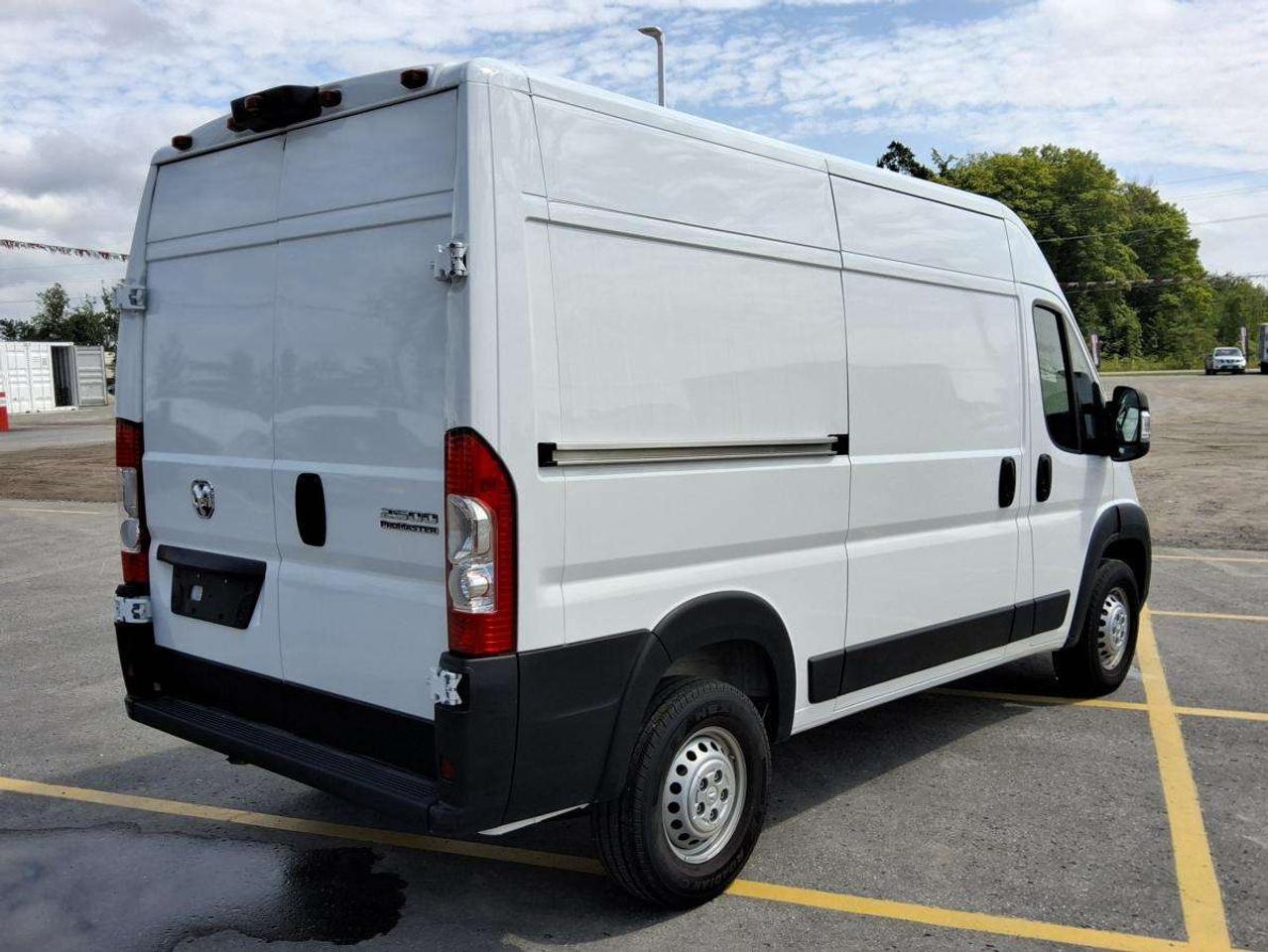 2025 RAM ProMaster Tradesman Photo
