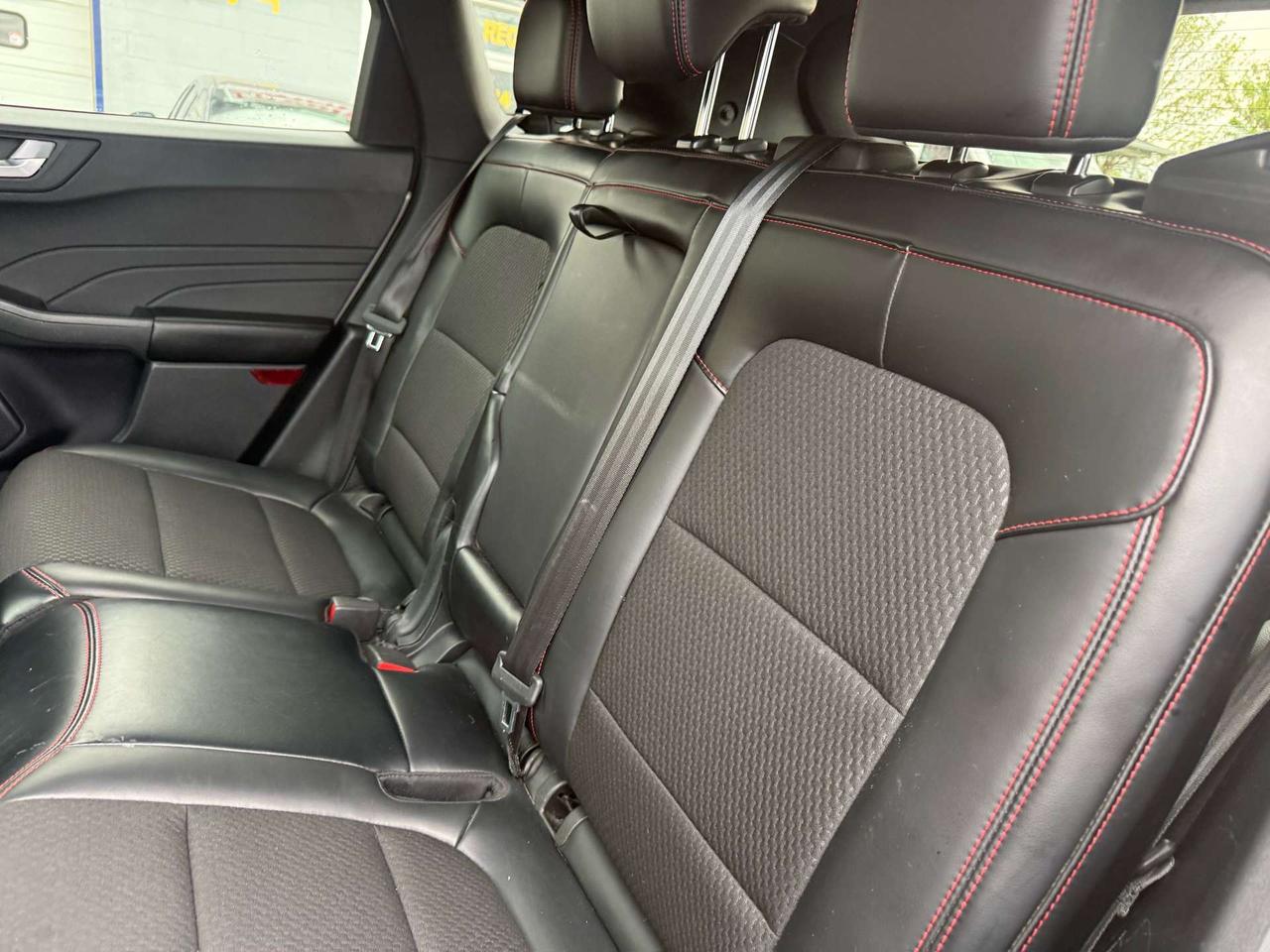 2024 Ford Escape ST Line HYBRID *CERTIFIED* Photo