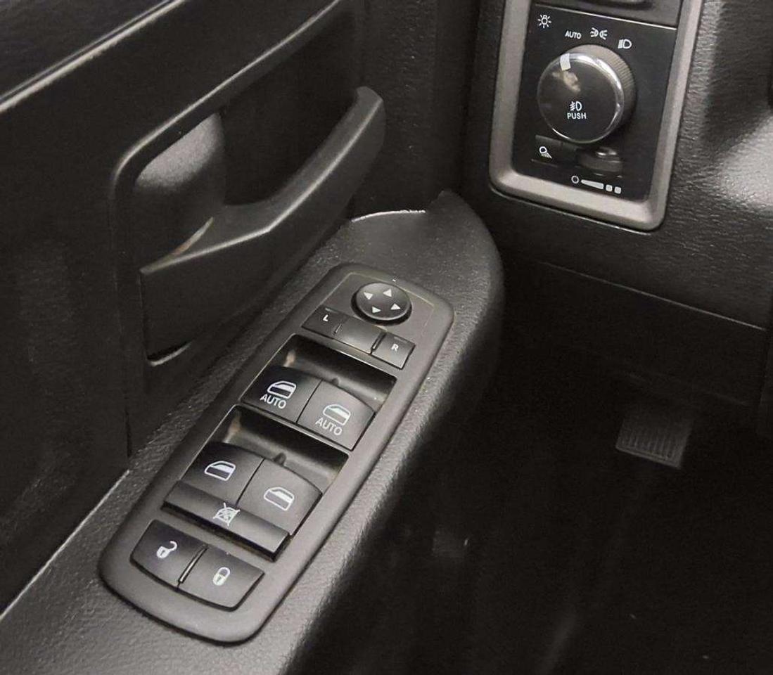 2022 RAM 1500 TRADESMAN Photo