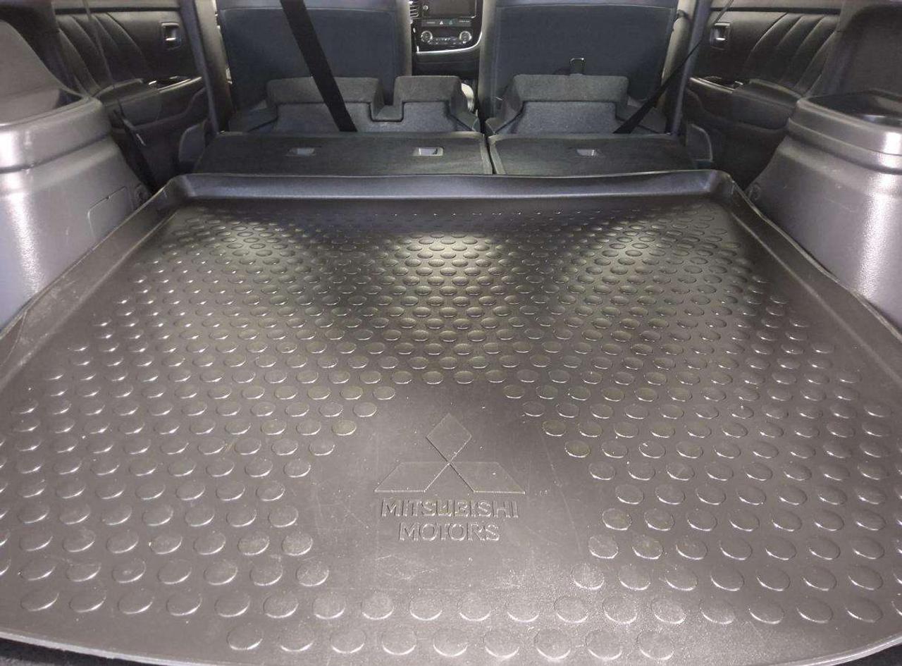 2018 Mitsubishi Outlander SE Photo