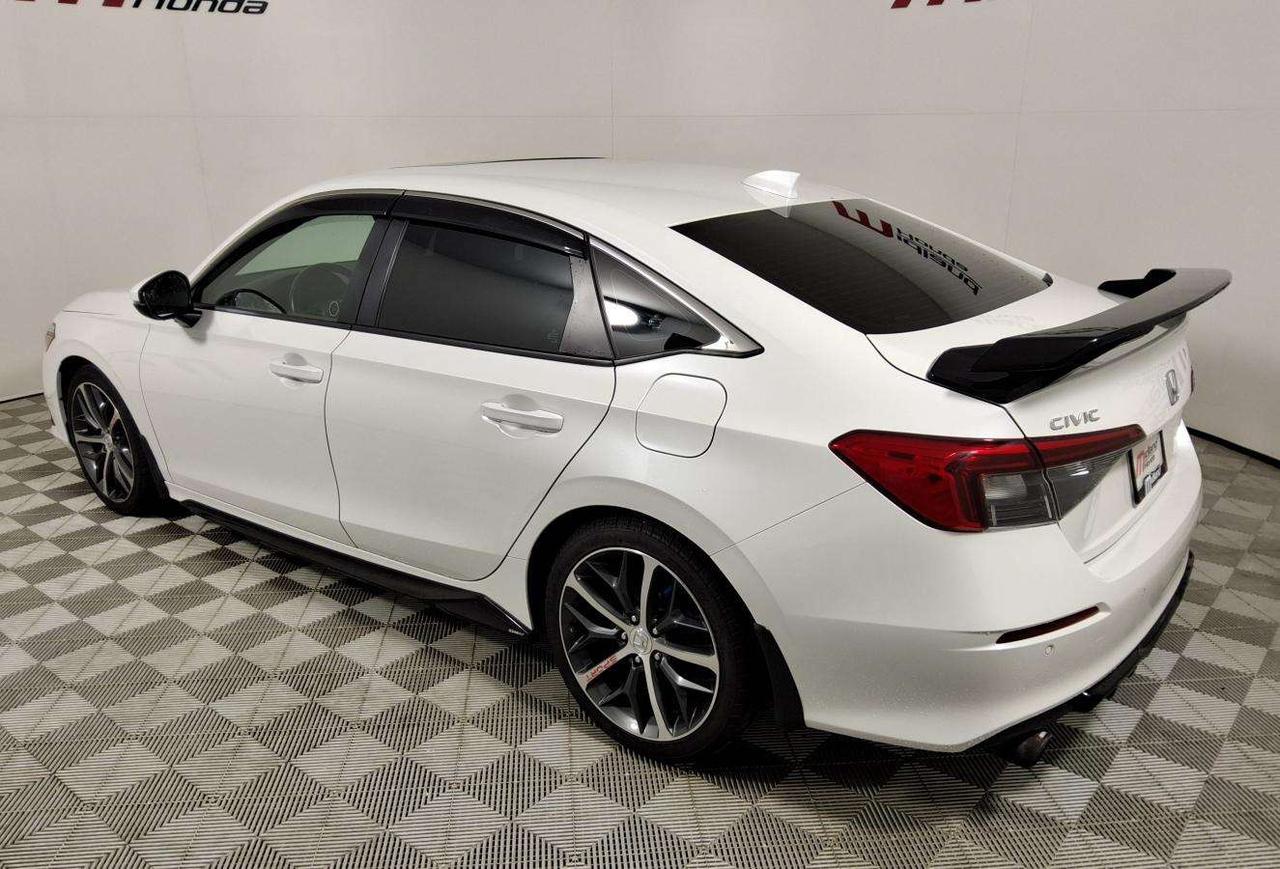 2024 Honda Civic Touring Photo