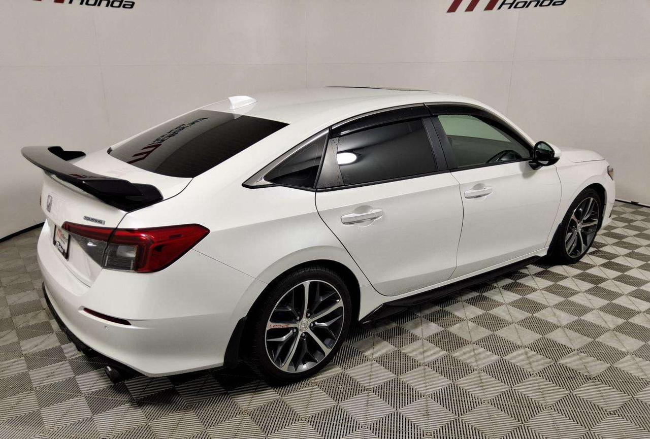 2024 Honda Civic Touring Photo