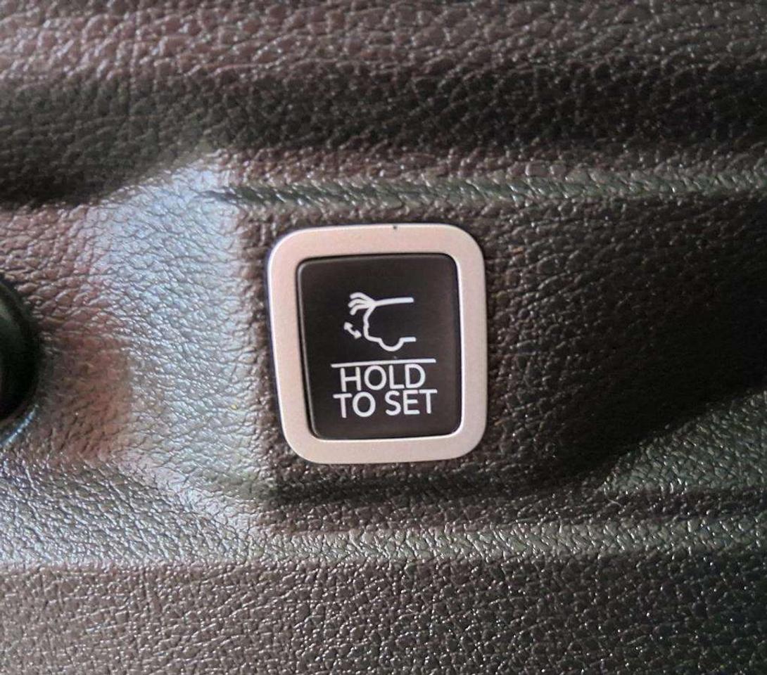 2021 Jeep Grand Cherokee Altitude Photo