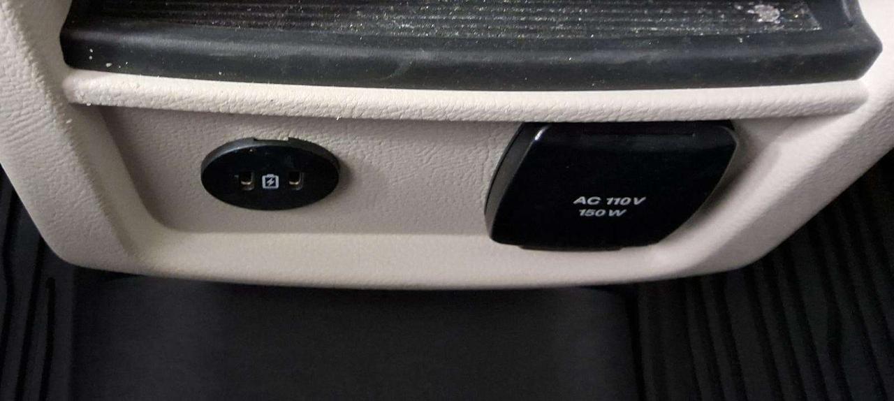 2024 Ford Edge Titanium Photo