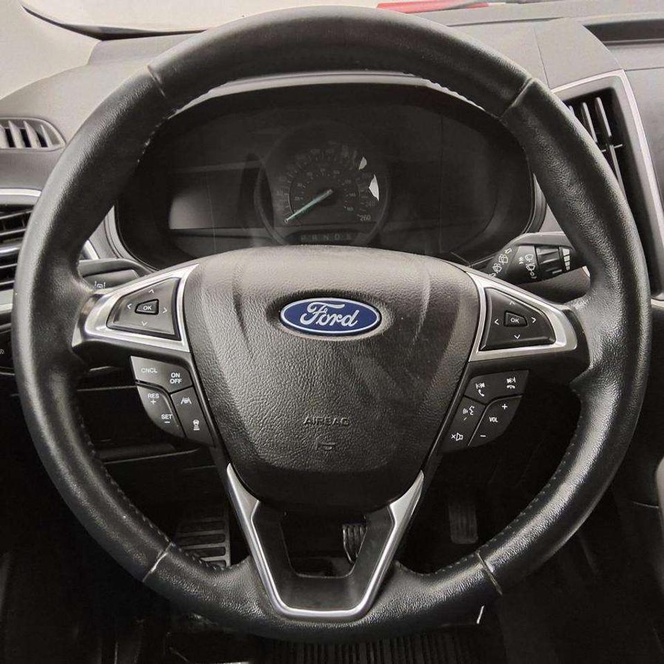 2024 Ford Edge SEL Photo