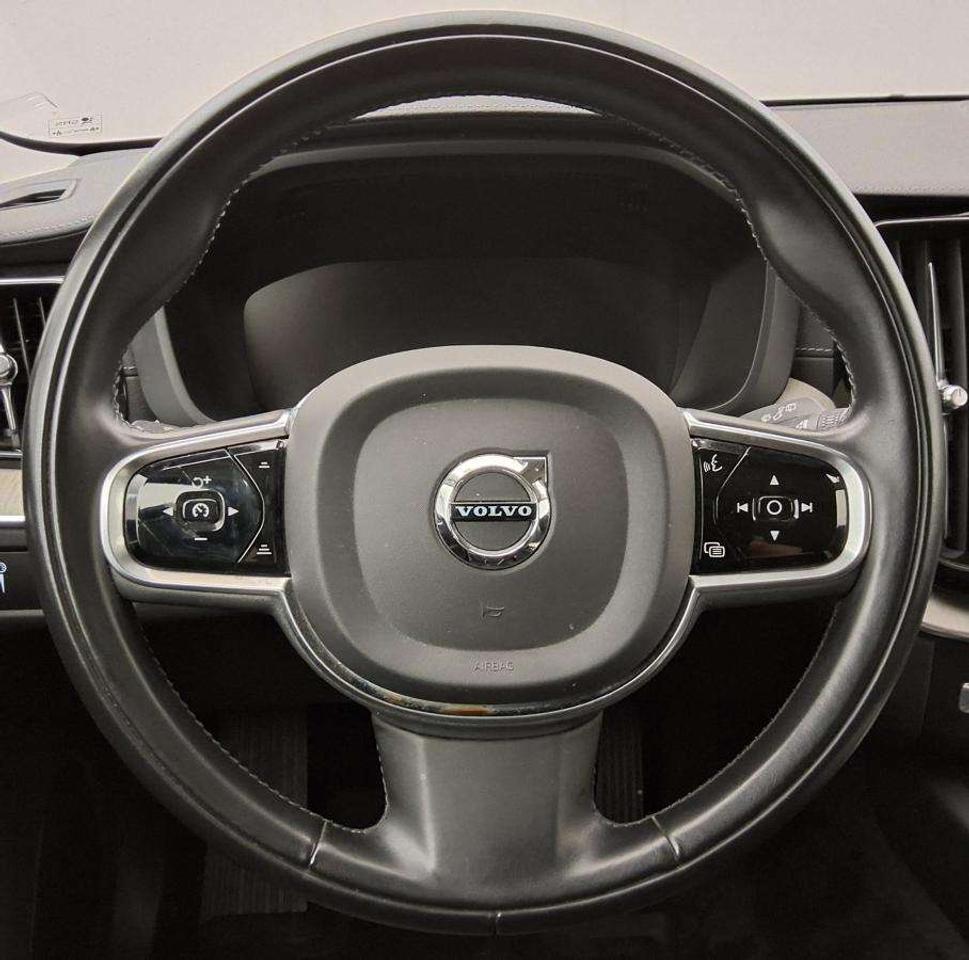 2020 Volvo XC60 Inscription Photo