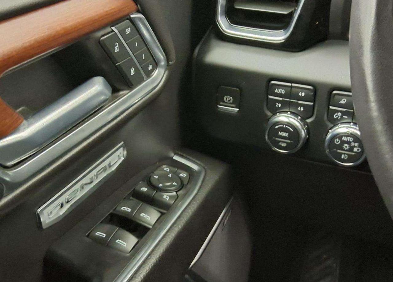 2023 GMC Sierra 1500 Denali Photo