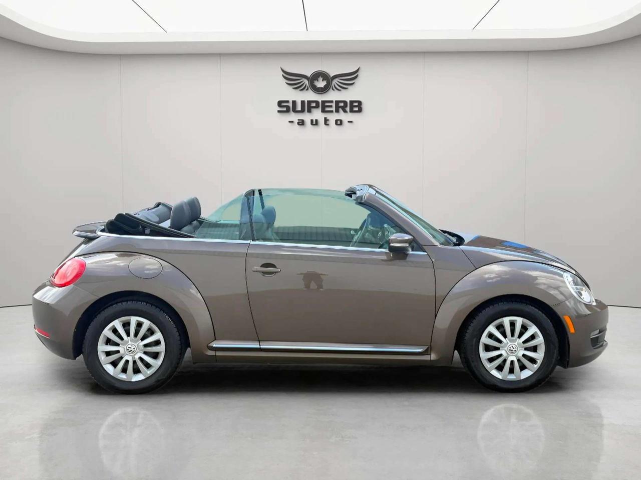 2015 Volkswagen Beetle TRENDLINE   CONVERTIBLE   NO ACCIDENT Photo