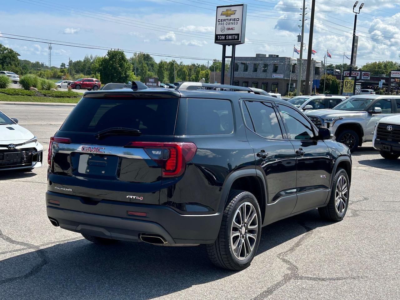 2020 GMC Acadia AT4 Photo4