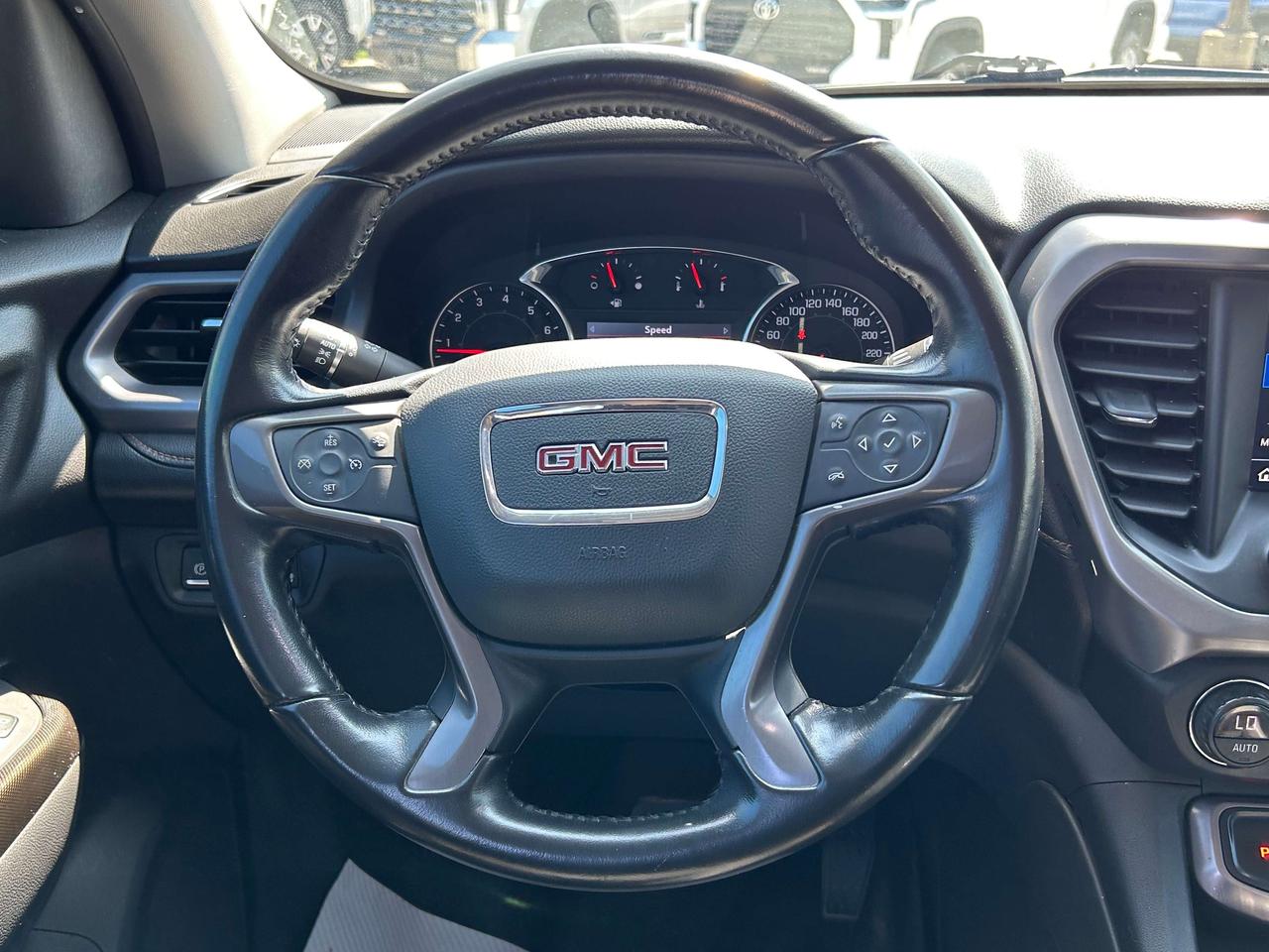 2020 GMC Acadia AT4 Photo