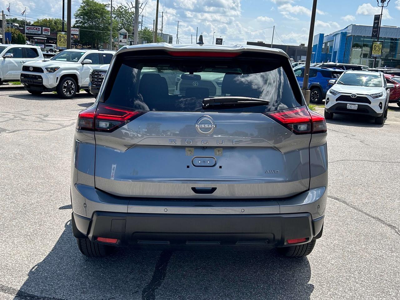 2024 Nissan Rogue S Photo