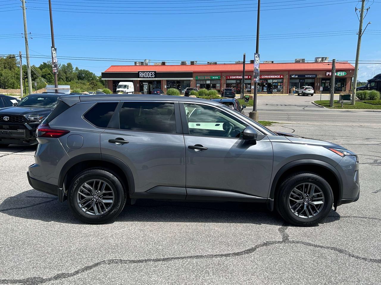 2024 Nissan Rogue S Photo
