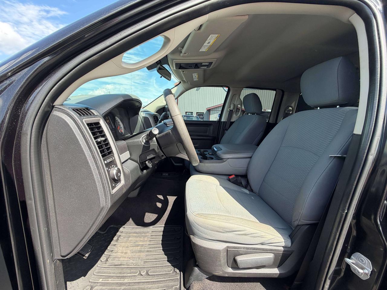 2017 RAM 1500 Express Photo