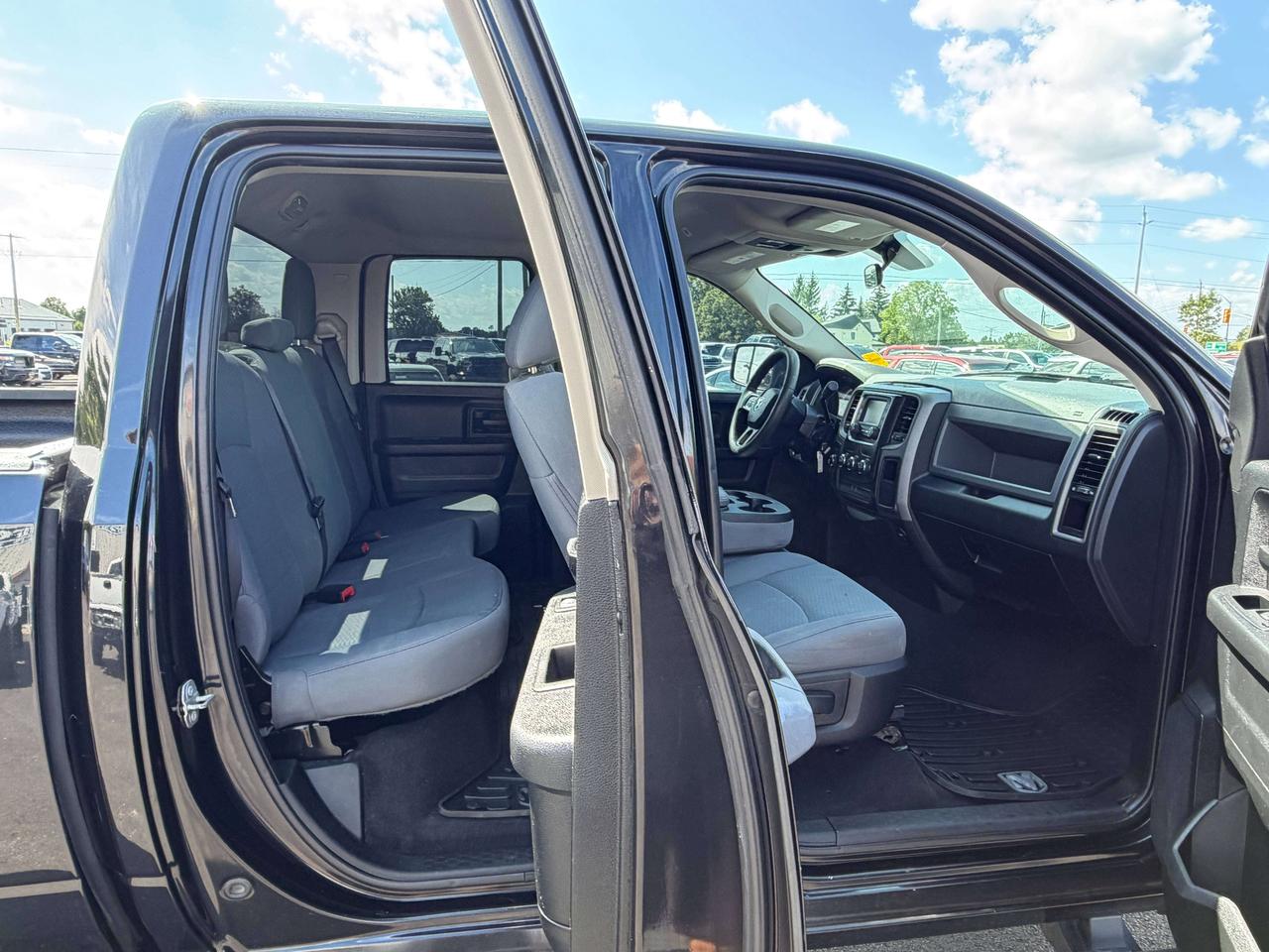 2017 RAM 1500 Express Photo