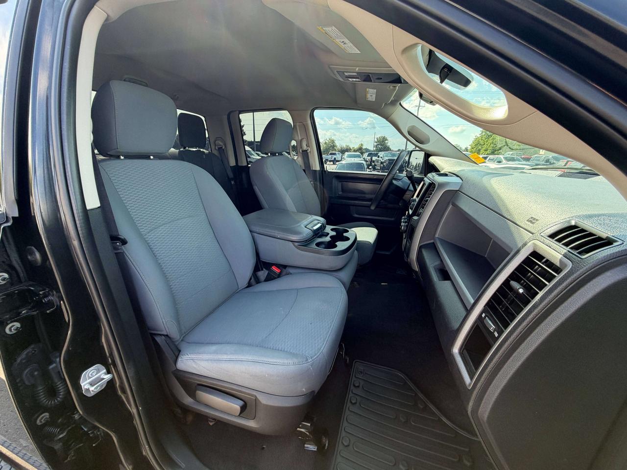 2017 RAM 1500 Express Photo