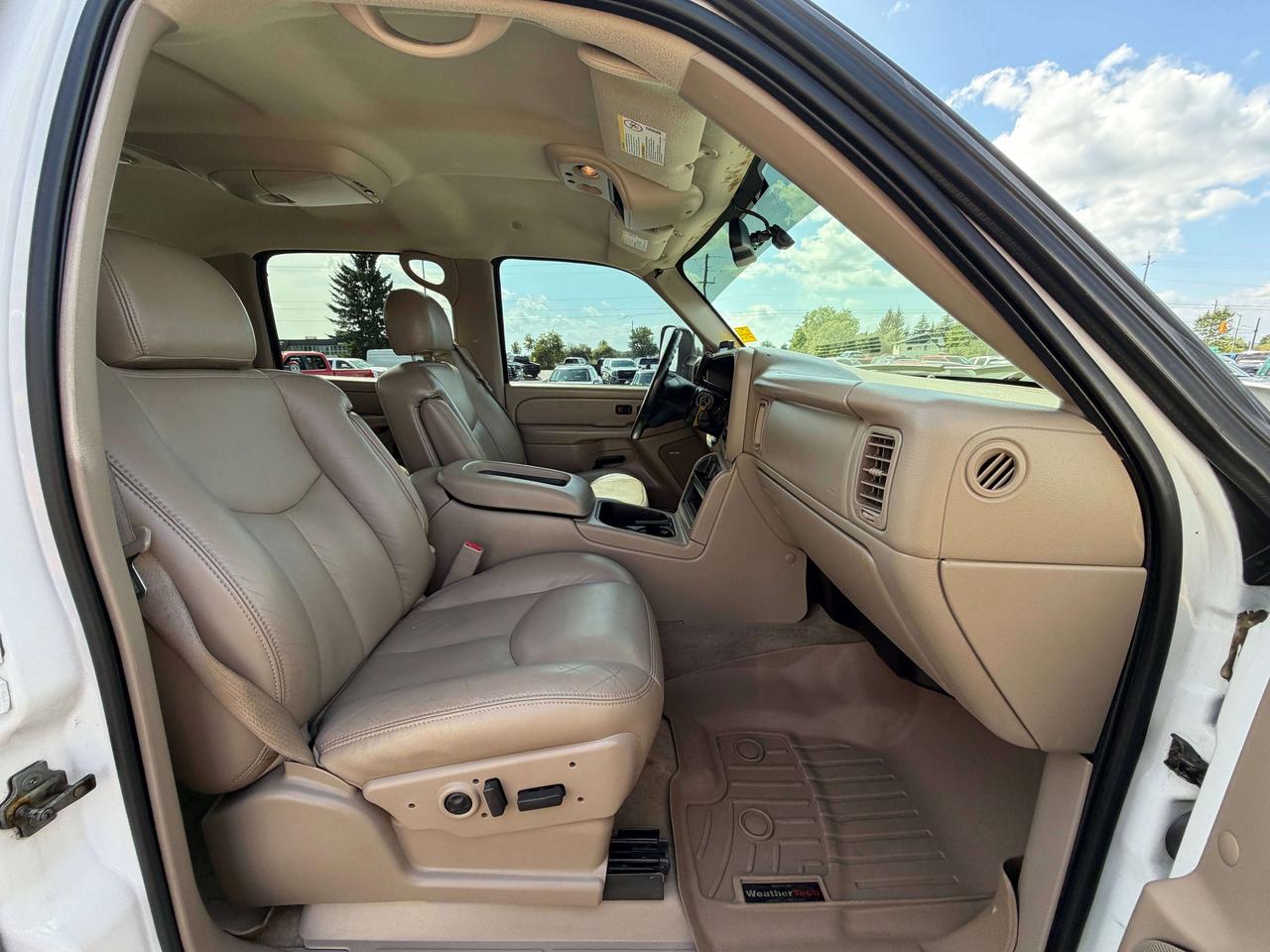 2005 Chevrolet Silverado 2500 LT Photo