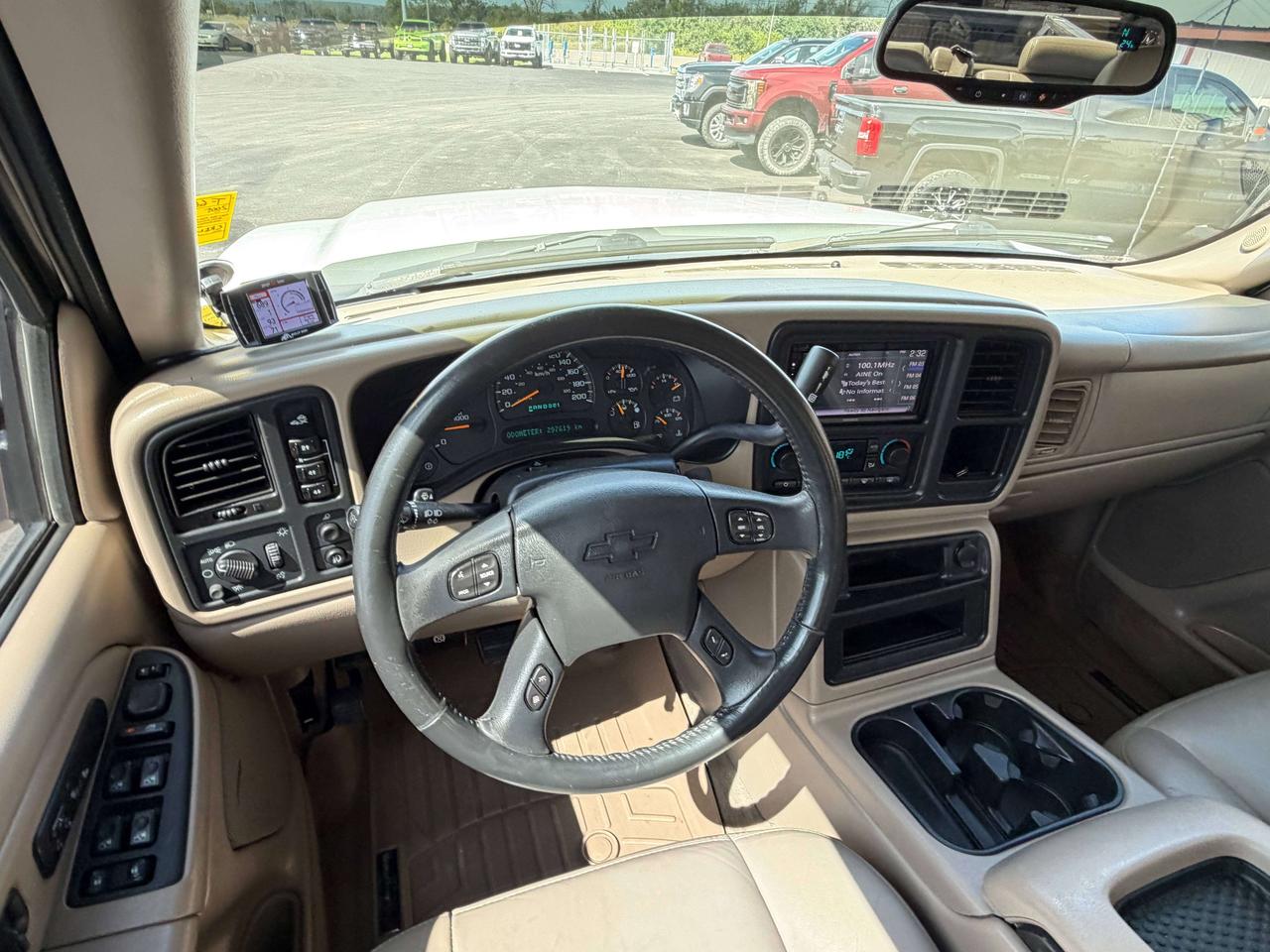 2005 Chevrolet Silverado 2500 LT Photo
