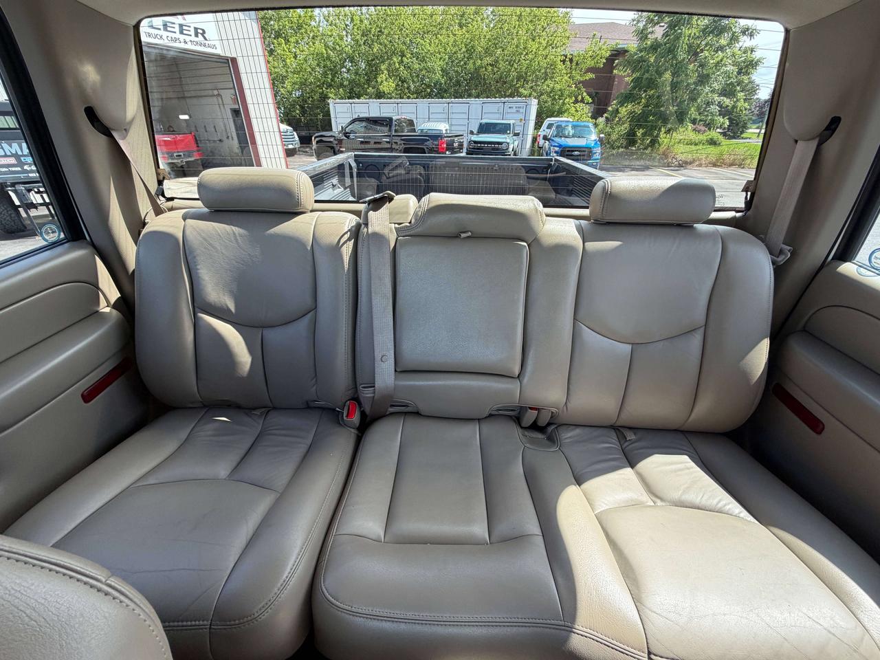 2005 Chevrolet Silverado 2500 LT Photo