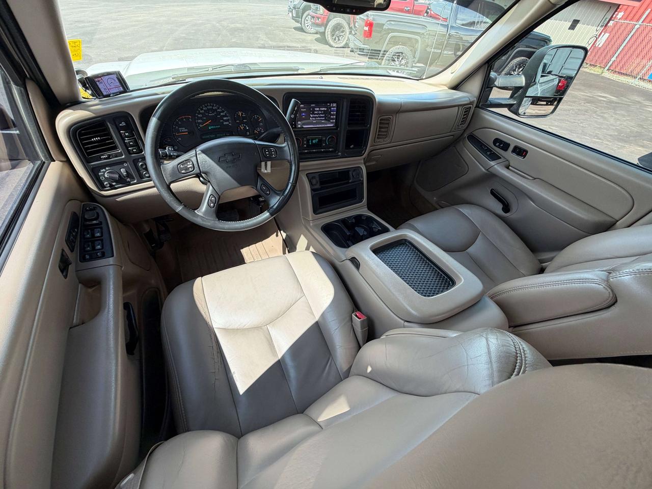 2005 Chevrolet Silverado 2500 LT Photo