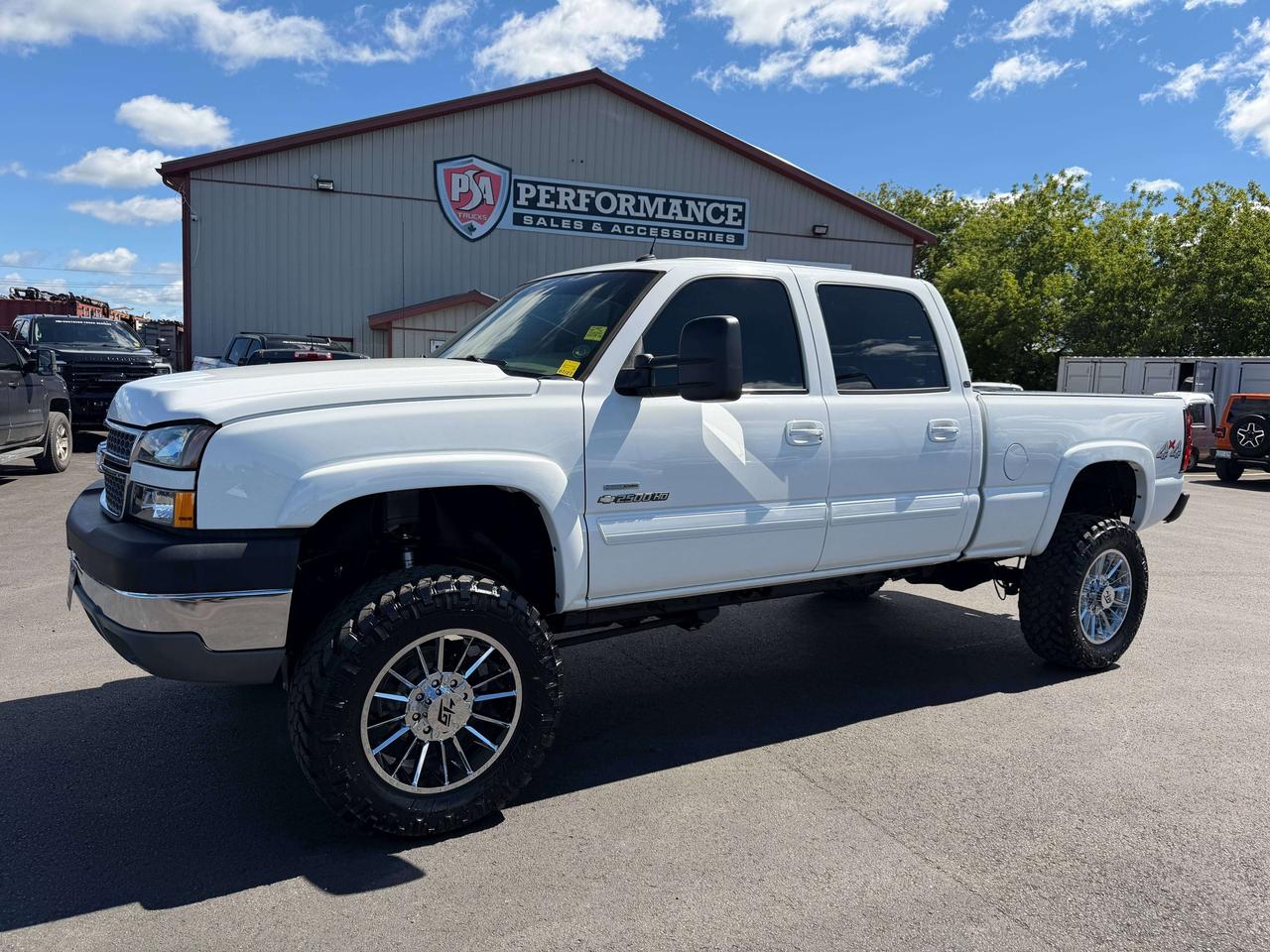 2005 Chevrolet Silverado 2500 LT Photo2