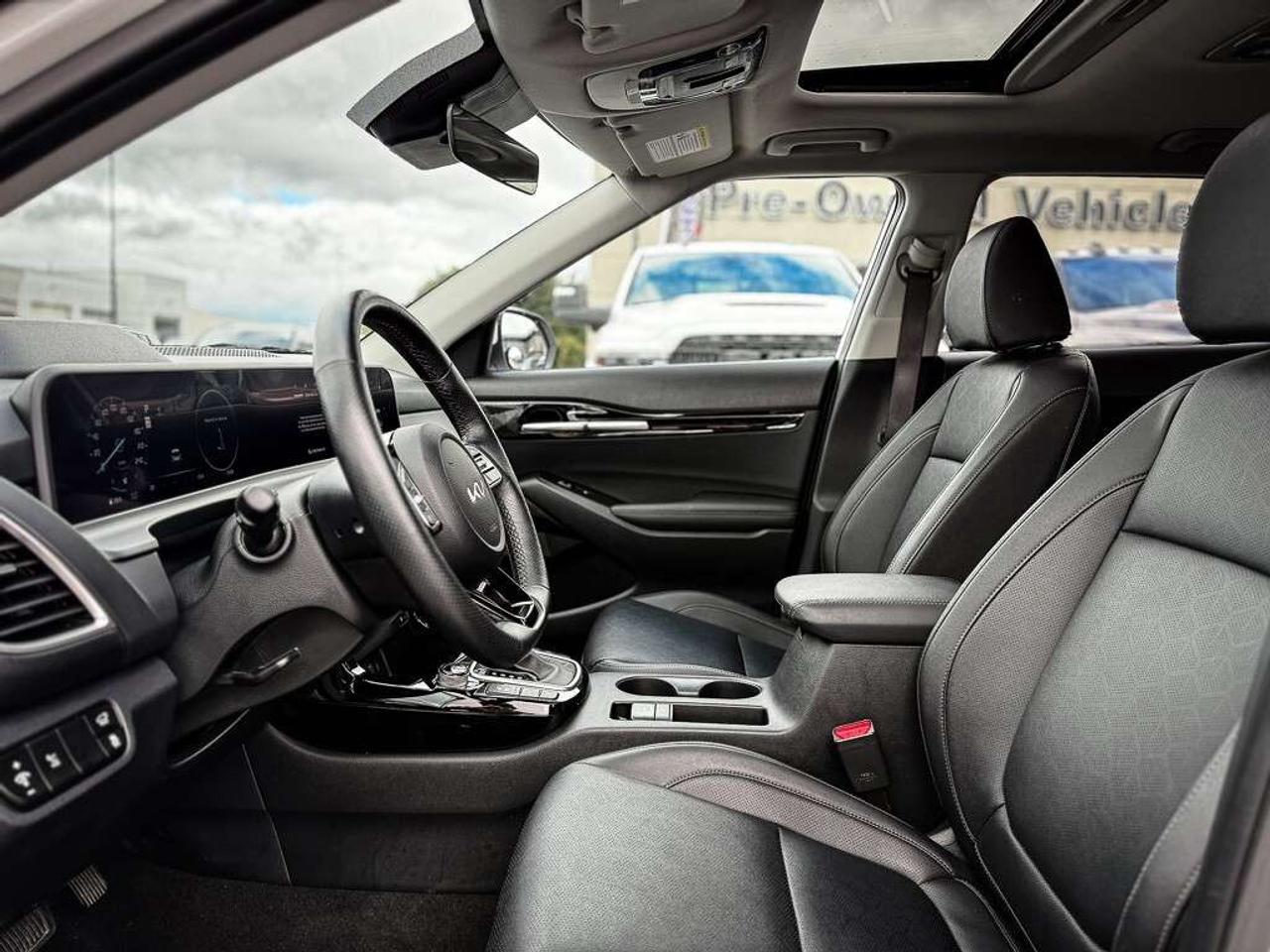 2026 Kia Seltos SX w/Black Interior   AWD   HEATED/VENTED LEATHER Photo