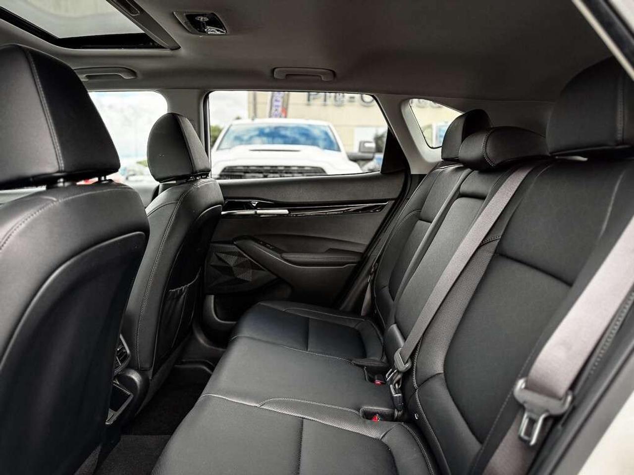 2026 Kia Seltos SX w/Black Interior   AWD   HEATED/VENTED LEATHER Photo