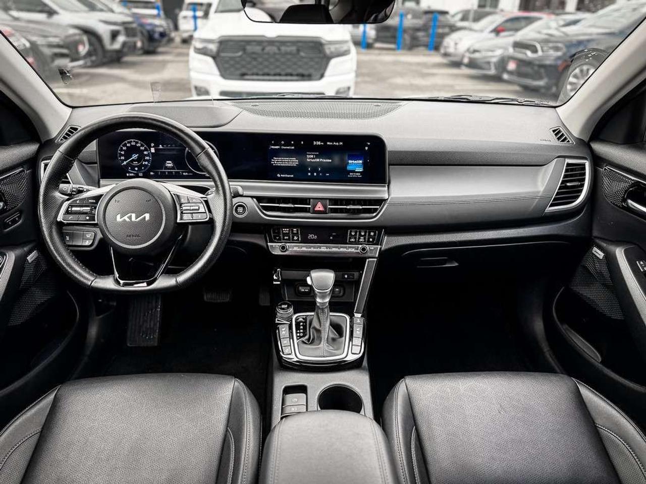 2026 Kia Seltos SX w/Black Interior   AWD   HEATED/VENTED LEATHER   BOSE AUDIO   HUD   SUNROOF Photo