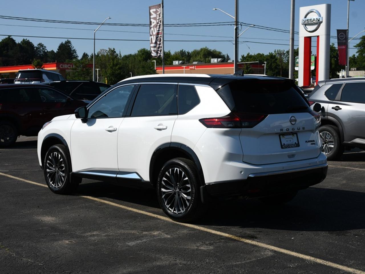 2026 Nissan Rogue Platinum    Leather   Roof   Navi   360 Cam   Alloys Photo