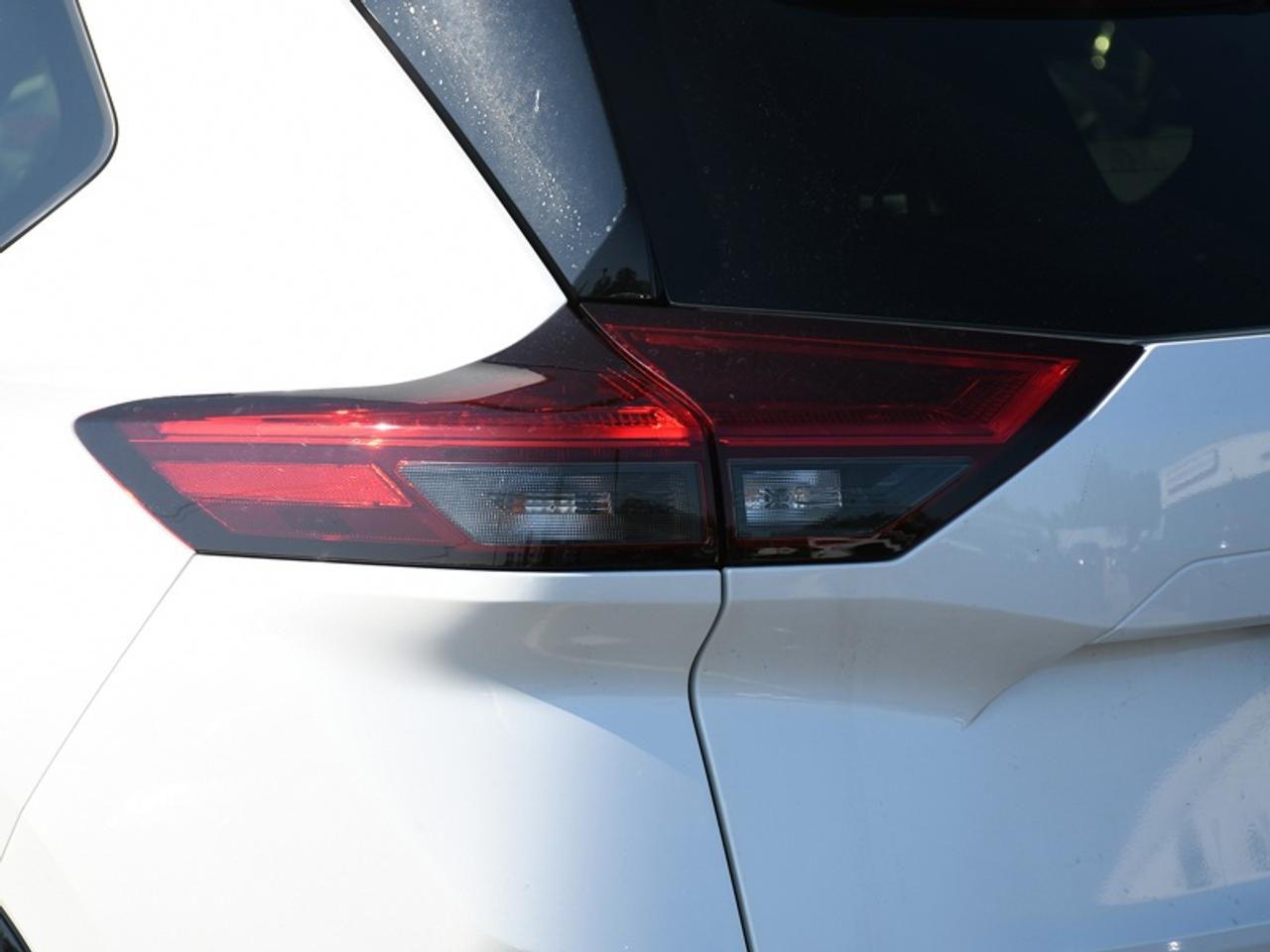 2026 Nissan Rogue Platinum    Leather   Roof   Navi   360 Cam   Alloys Photo