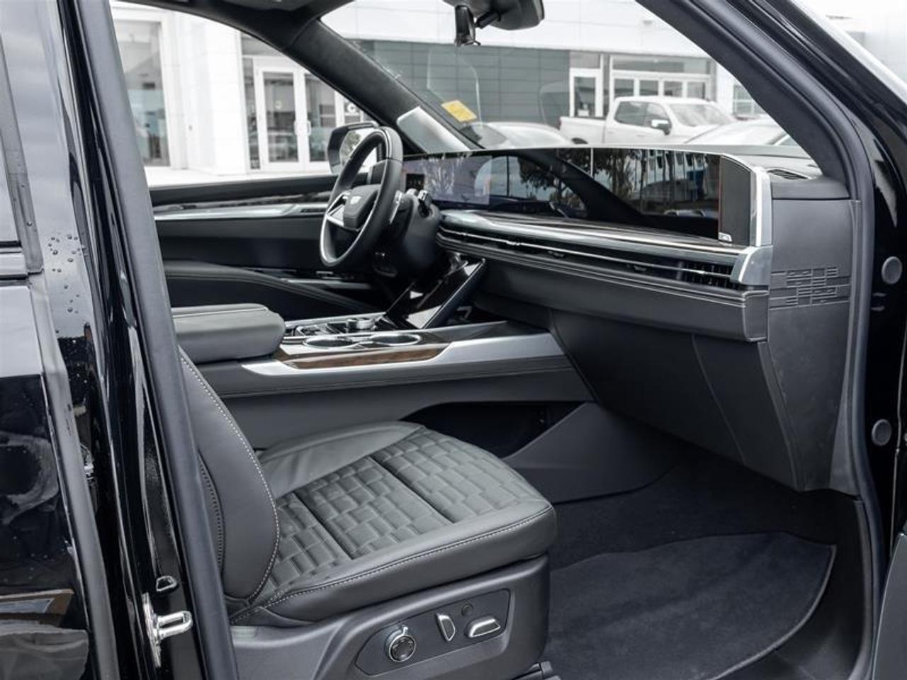 2026 Cadillac Escalade Platinum Sport 4dr 4x4 Photo