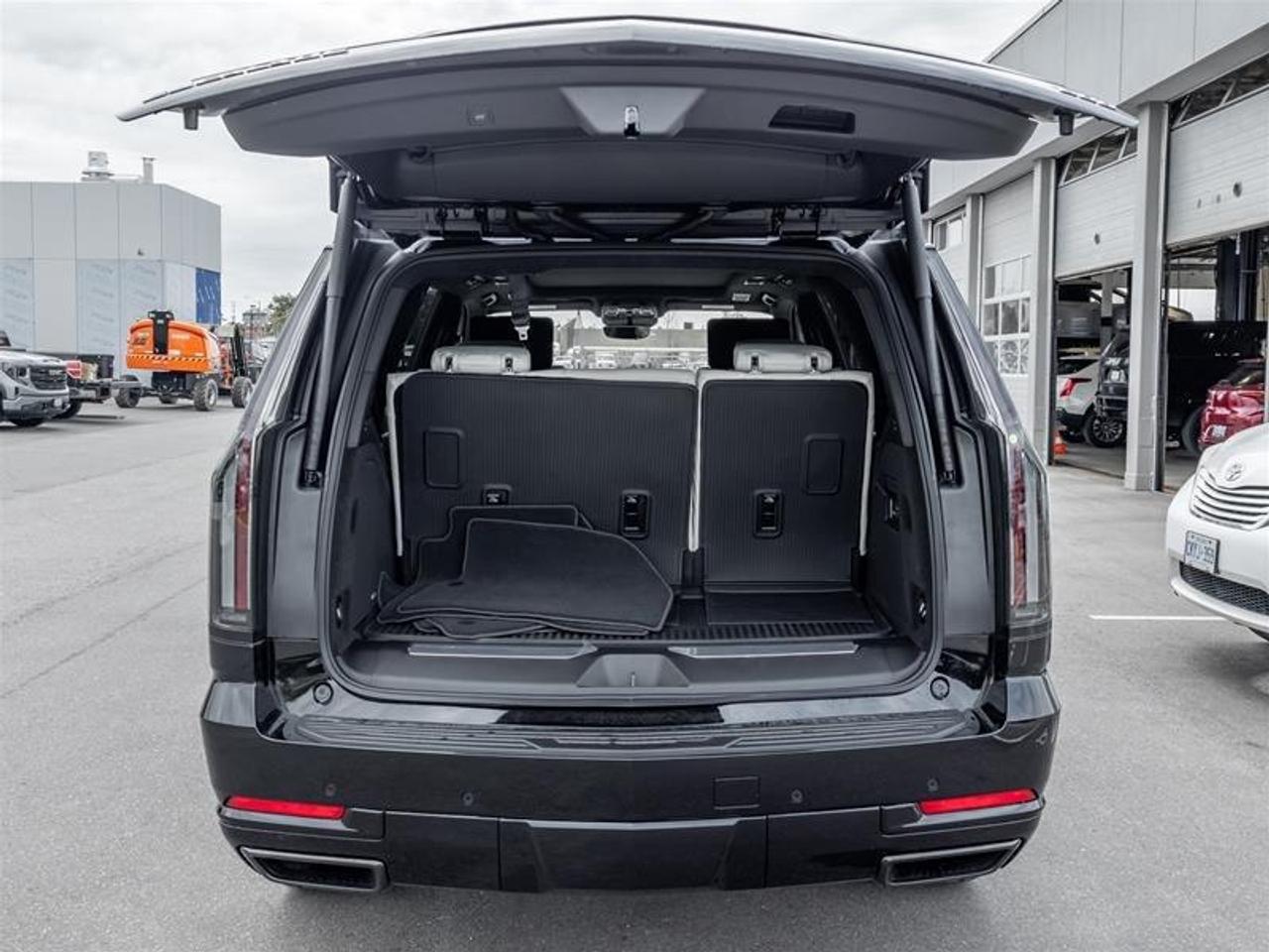 2026 Cadillac Escalade Platinum Sport 4dr 4x4 Photo